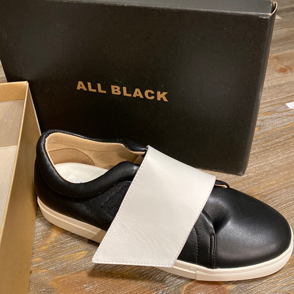 NWT $188 All Black Forever brand shoes size 41